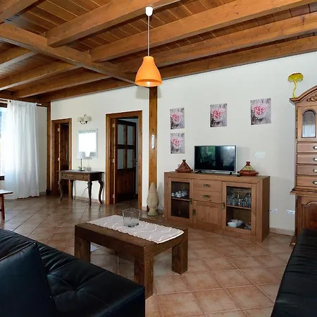 Peace Vegueta Villa Tinajo